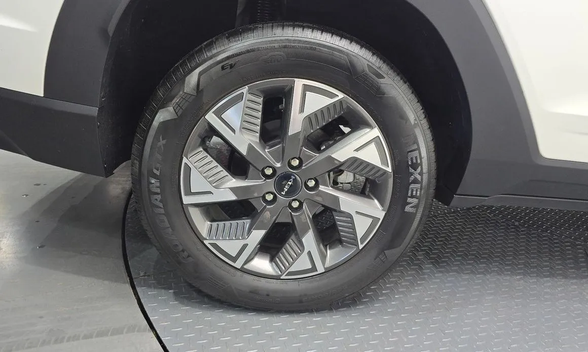 KG Mobility (Ssangyong) Torres — фото 9