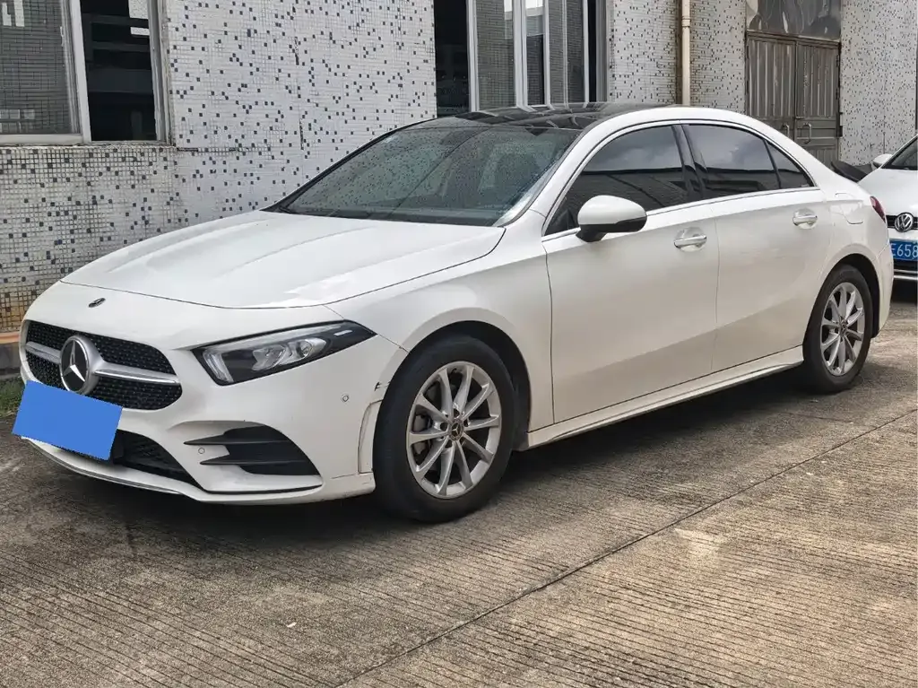 Mercedes-Benz A-Class — фото 1