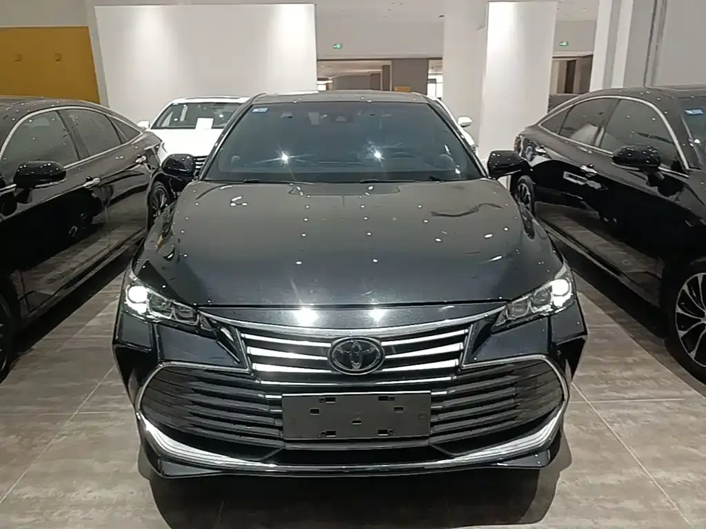 Toyota Avalon — фото 2