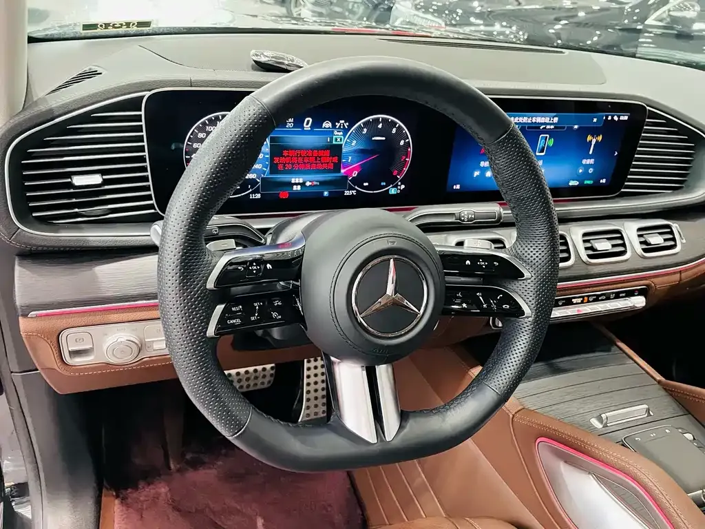 Mercedes-Benz GLS — фото 5
