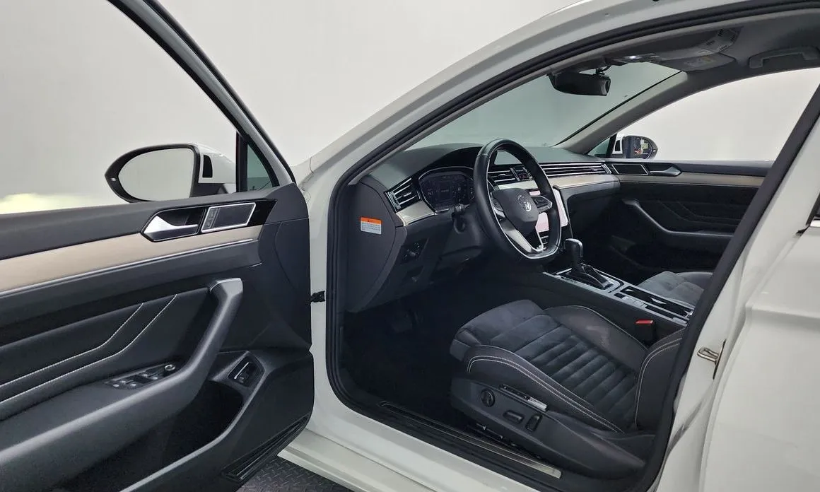 Volkswagen Passat — фото 10