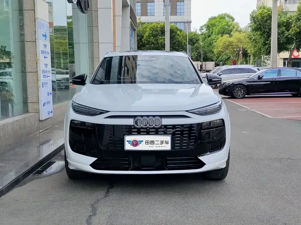 Audi Q6L e-tron — фото 6