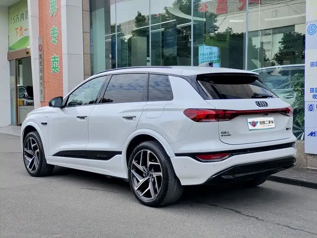 Audi Q6L e-tron — фото 7