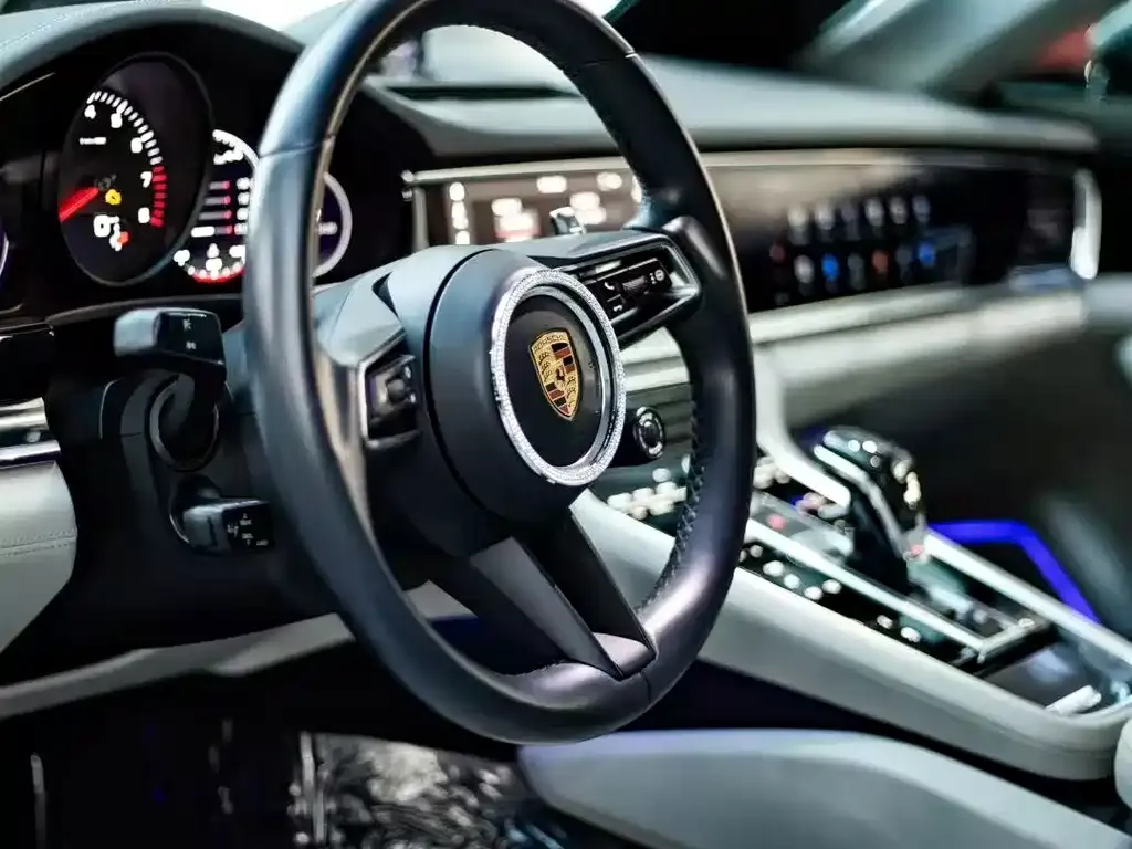 Porsche Panamera — фото 9