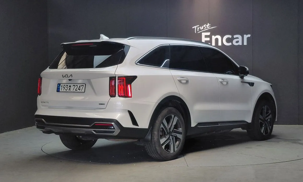 Kia Sorento — фото 5
