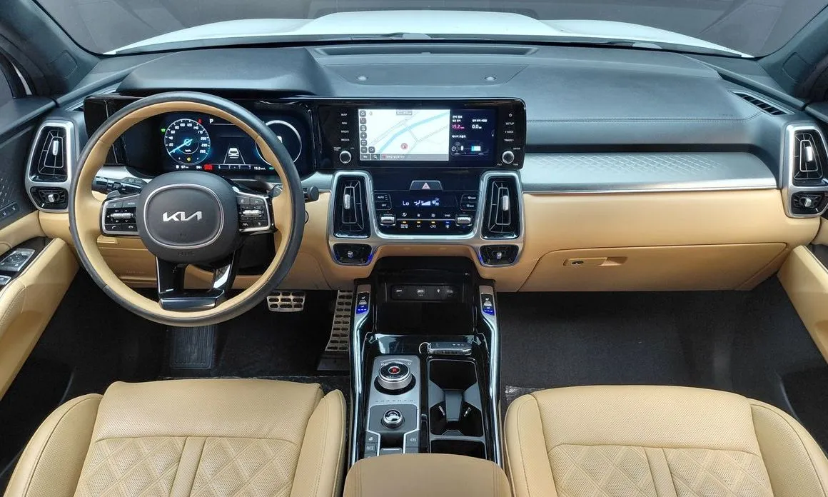 Kia Sorento — фото 8