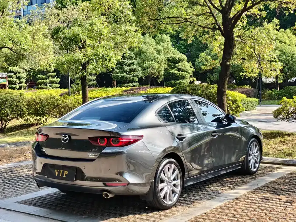 Mazda 3 Axela — фото 6