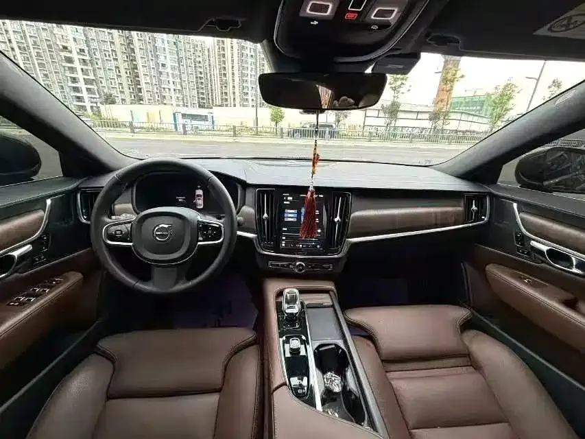 Volvo S90 — фото 2