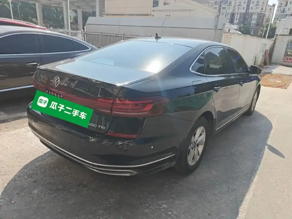 Volkswagen Passat — фото 10