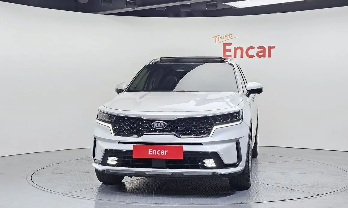 Kia Sorento — фото 7