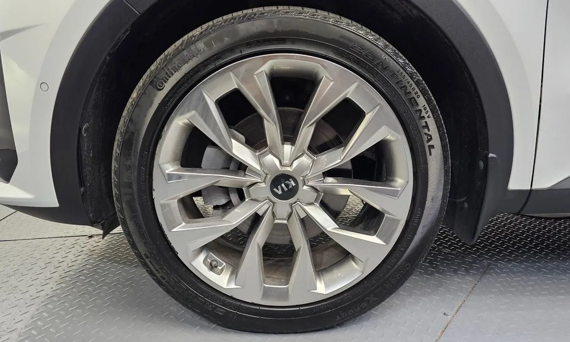 Kia Sorento — фото 5