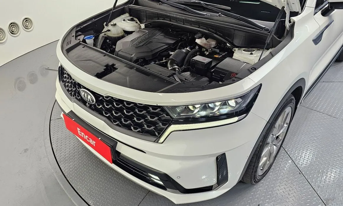 Kia Sorento — фото 10