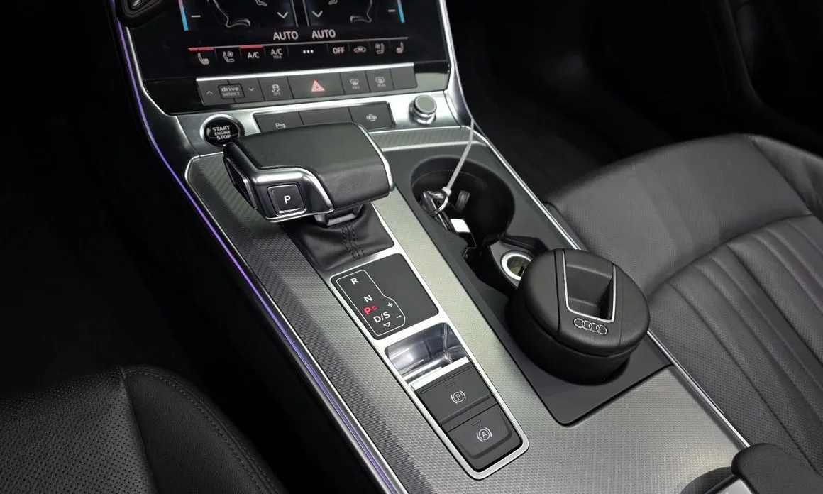 Audi A6 — фото 8
