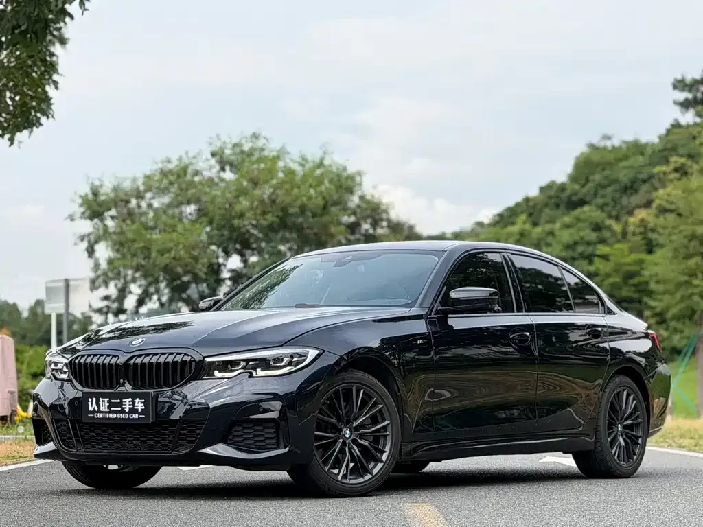 BMW 3 Series — фото 1