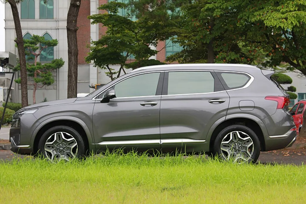 Hyundai Santafe — фото 2