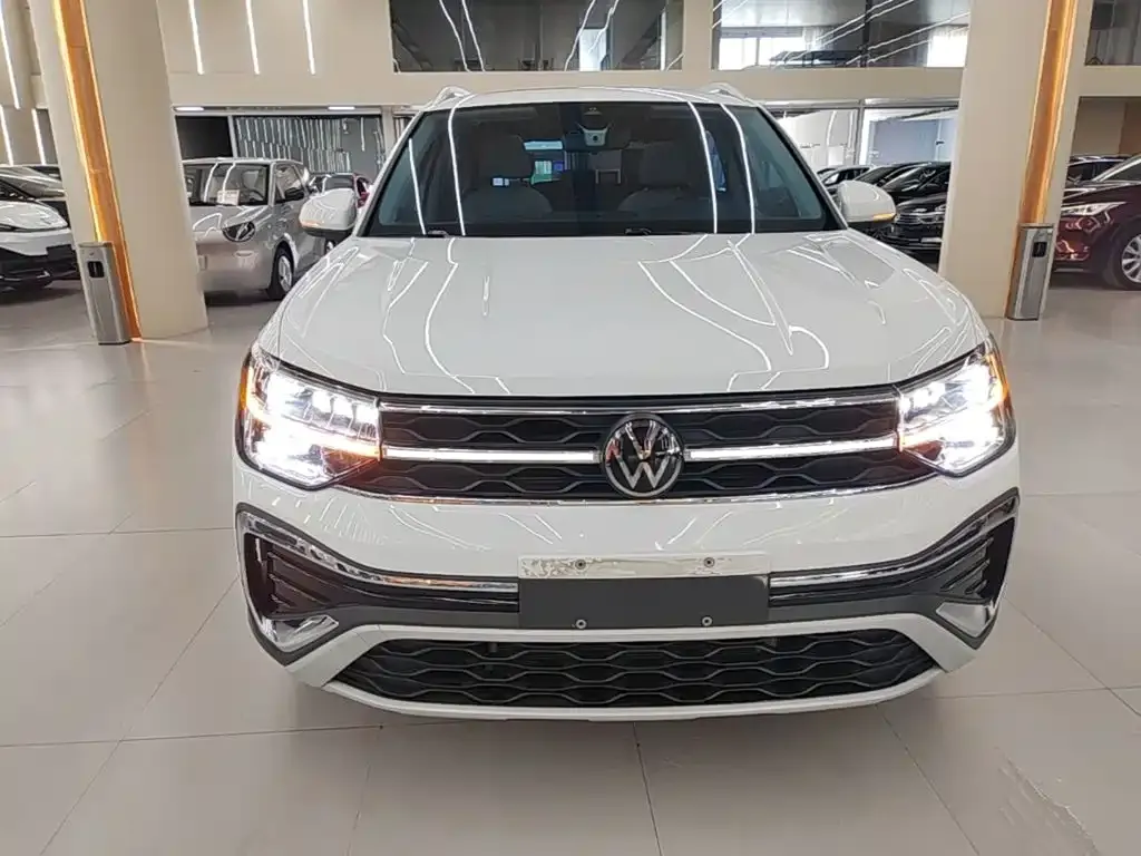 Volkswagen Tharu — фото 3