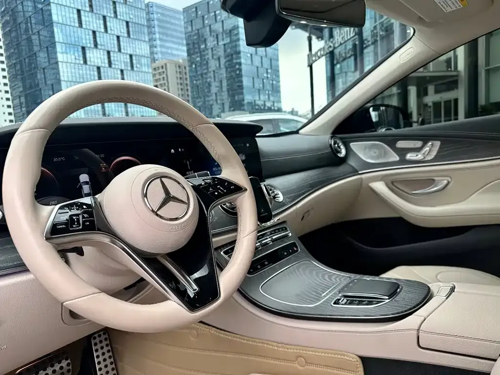 Mercedes-Benz CLS — фото 3