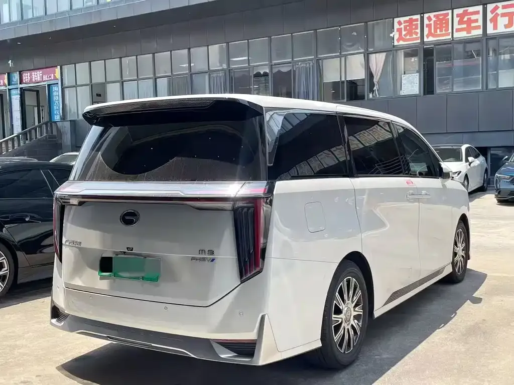 GAC Motor Trumpchi M8 — фото 3
