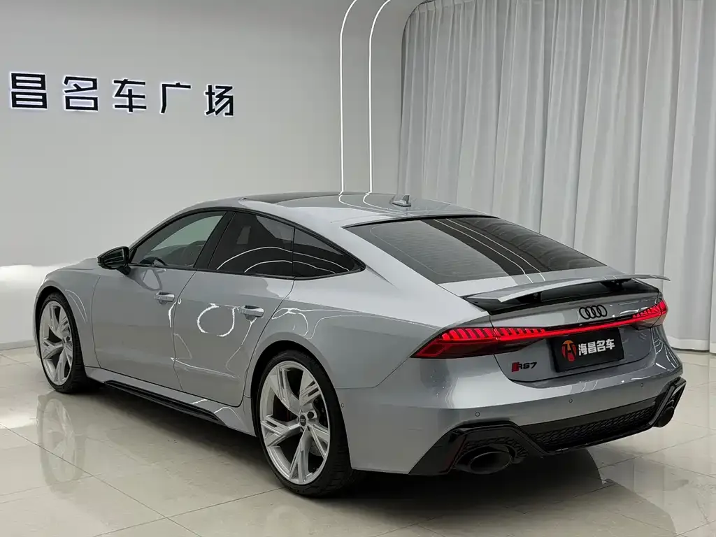 Audi RS 7 — фото 5