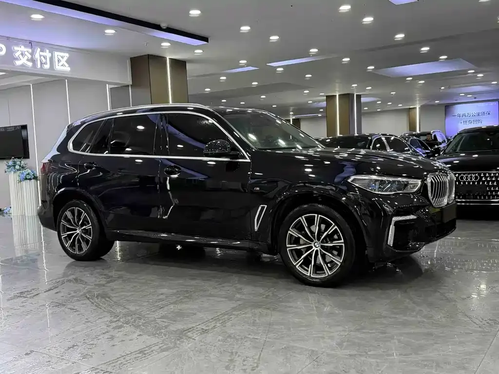 BMW X5 — фото 2