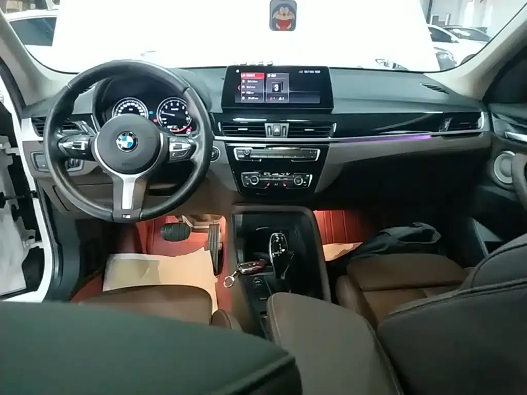 BMW X1 — фото 9