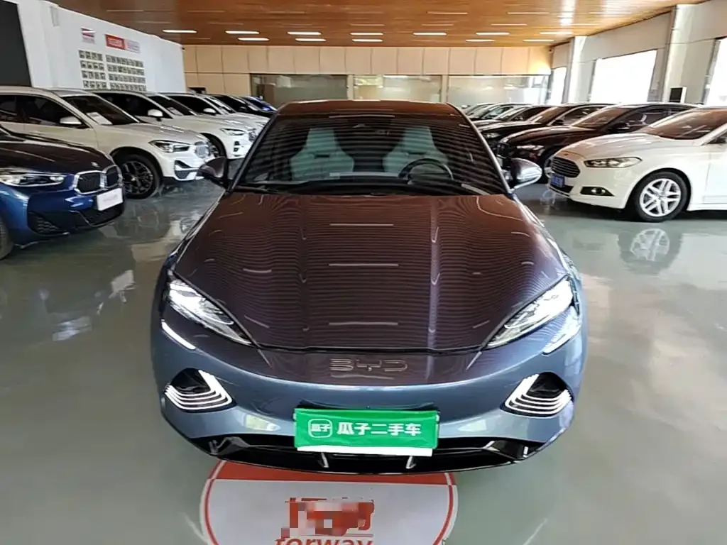 BYD Seal — фото 2
