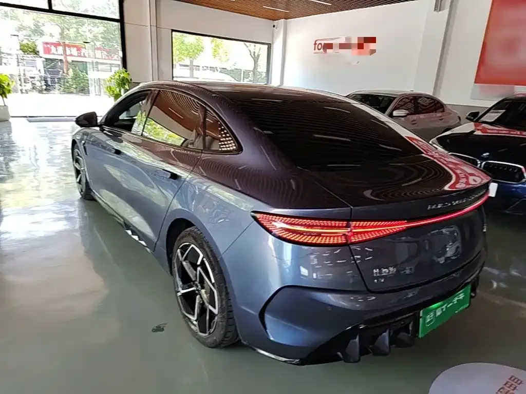 BYD Seal — фото 7