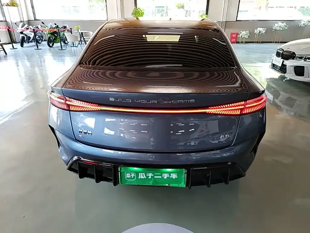 BYD Seal — фото 3