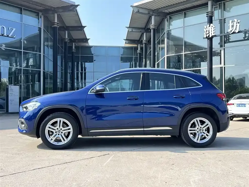 Mercedes-Benz GLA — фото 7
