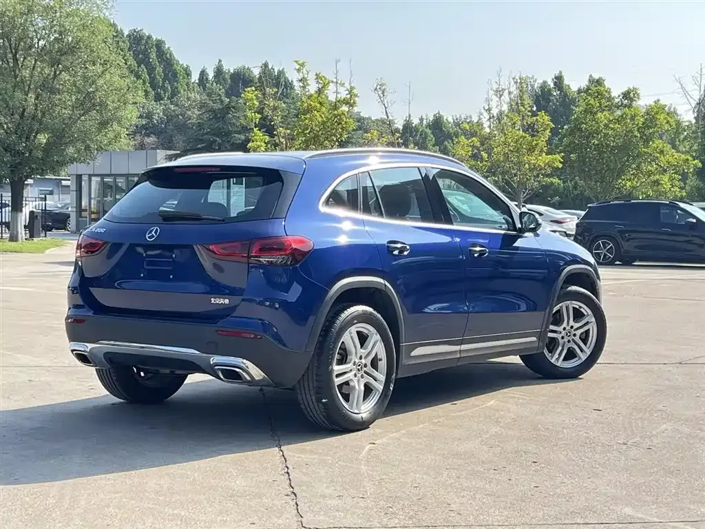 Mercedes-Benz GLA — фото 10