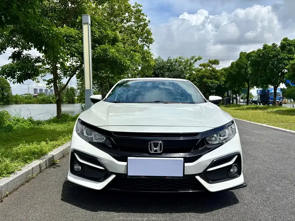 Honda Civic — фото 7