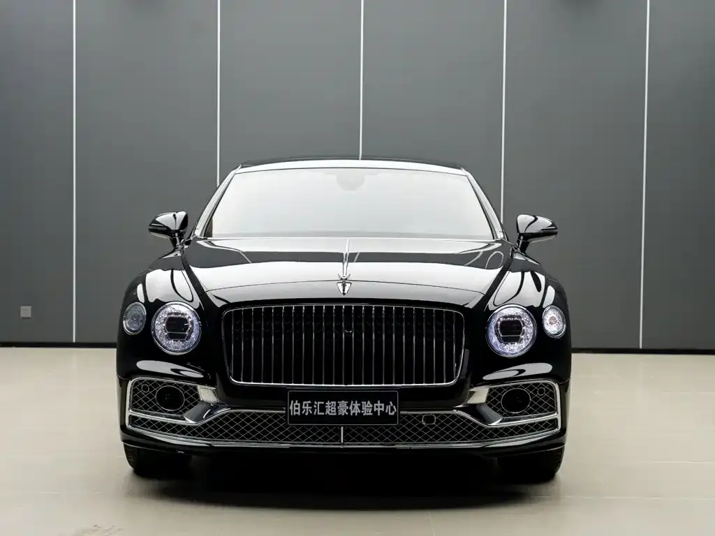Bentley Flying Spur — фото 8
