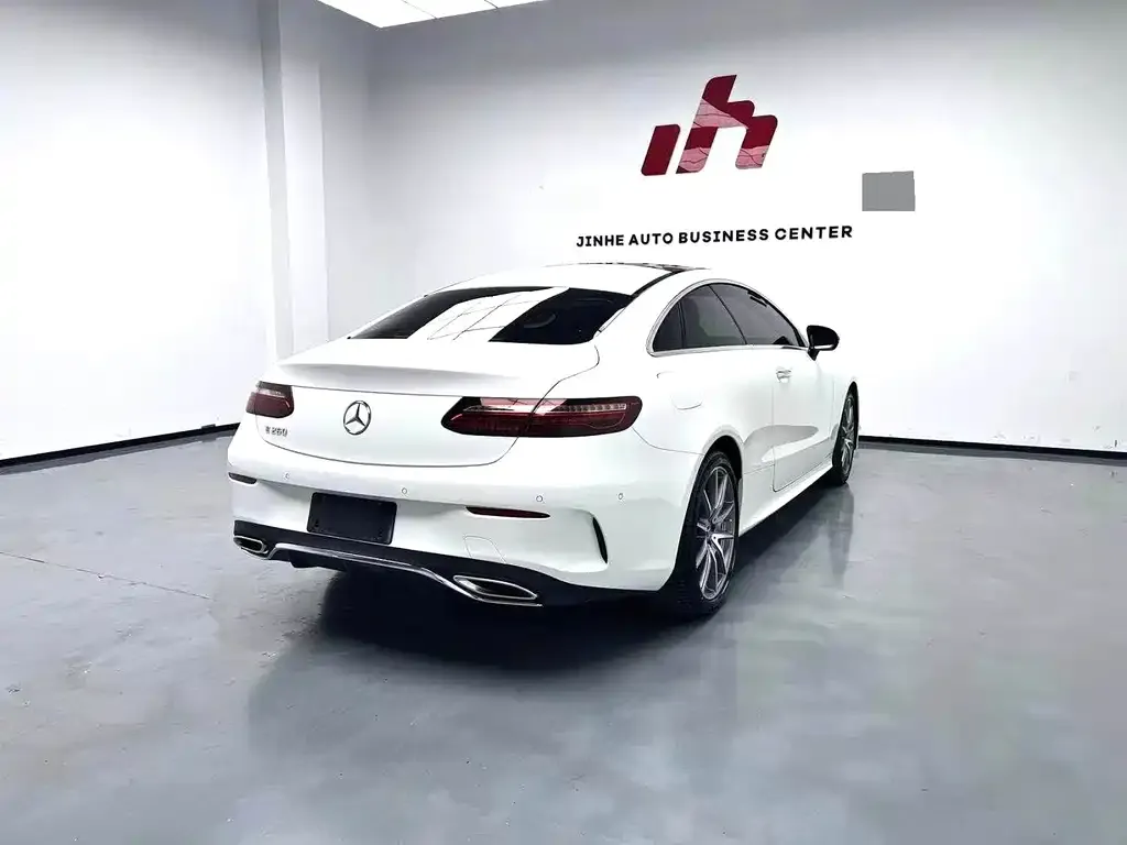 Mercedes-Benz E-Class (Import) — фото 2