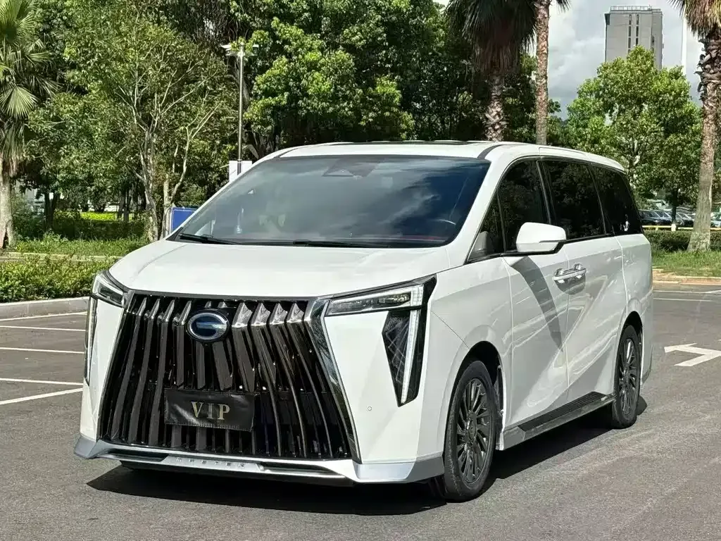 GAC Motor Trumpchi M8 — фото 1
