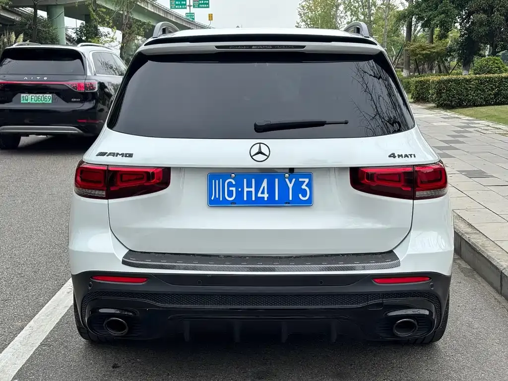Mercedes-Benz GLB AMG — фото 7