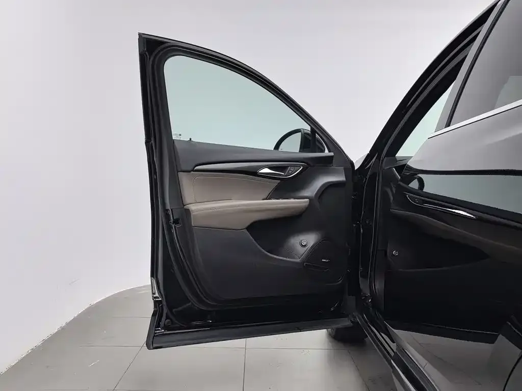 Buick Envision Plus — фото 3