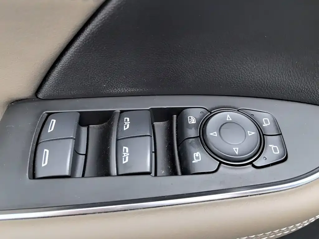 Buick Envision Plus — фото 5