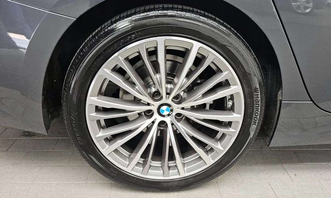 BMW 3-Series — фото 10