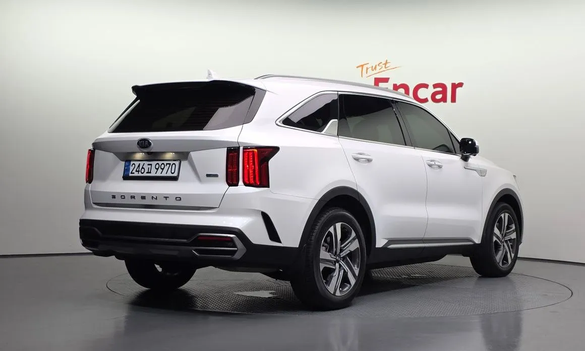 Kia Sorento — фото 5