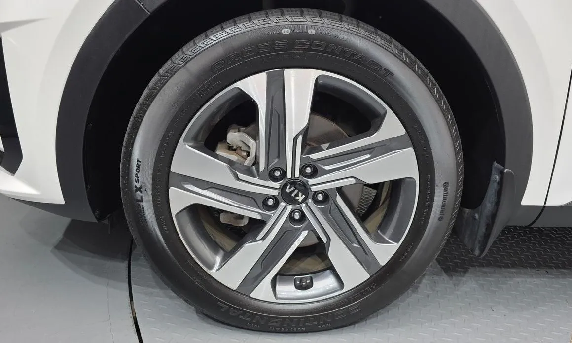 Kia Sorento — фото 8