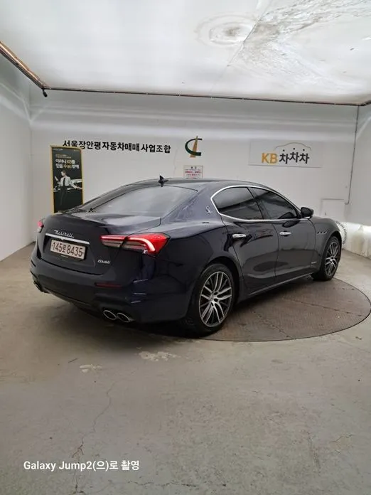 Maserati Ghibli — фото 8