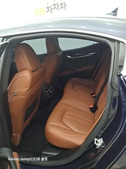 Maserati Ghibli — фото 7
