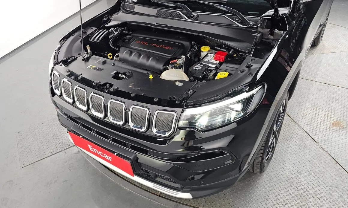 Jeep Compass — фото 8