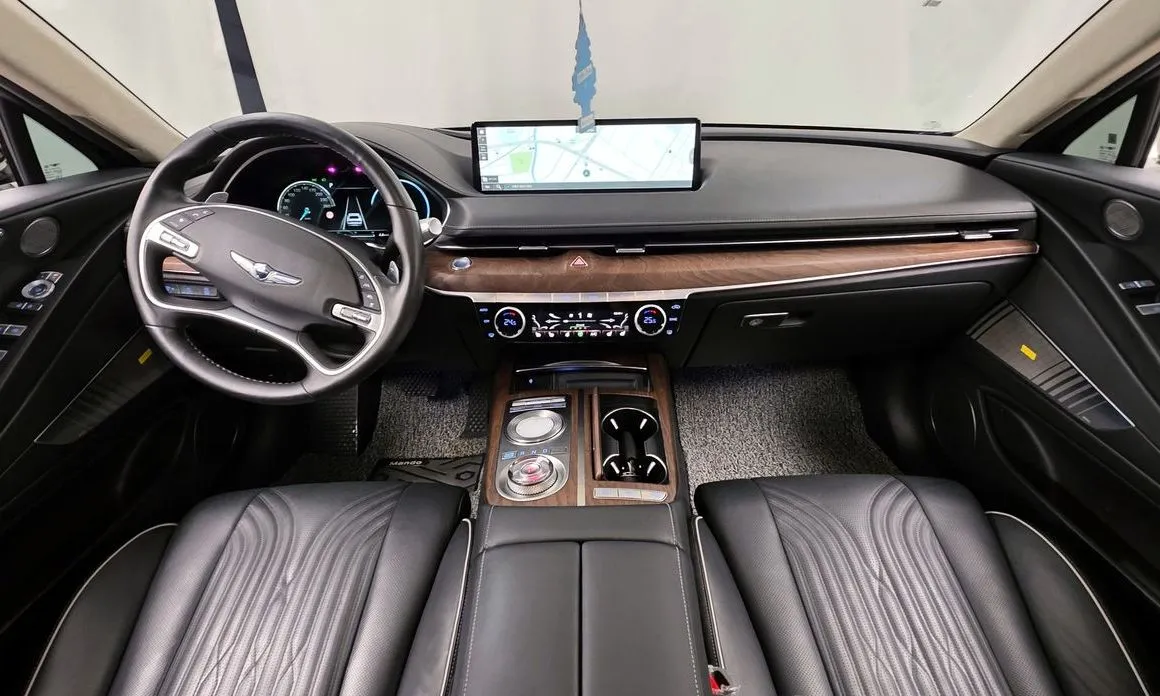 Genesis G80 — фото 10