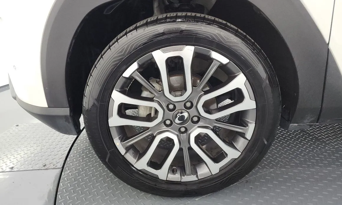 KG Mobility (Ssangyong) Torres — фото 10