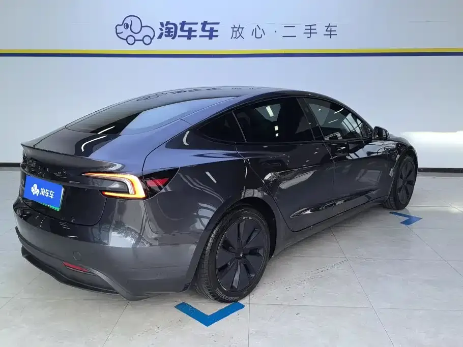 Tesla Model 3 — фото 3