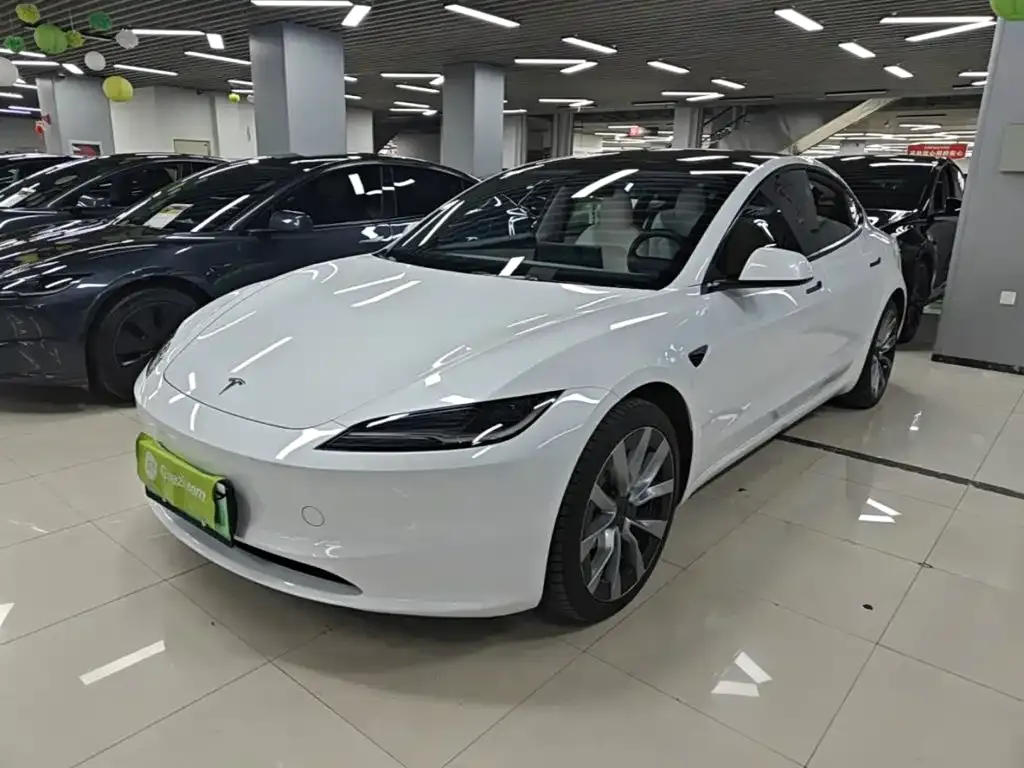 Tesla Model 3 — фото 5