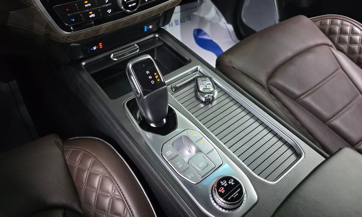 KG Mobility (Ssangyong) Rexton — фото 10