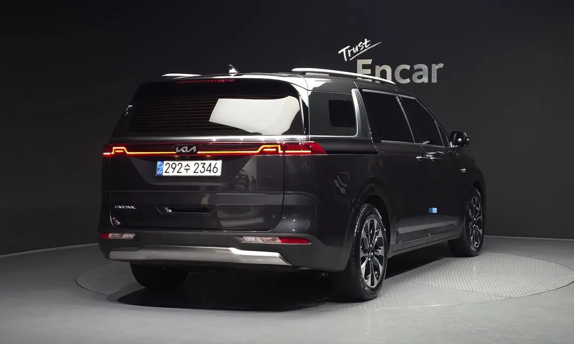 Kia Carnival — фото 2
