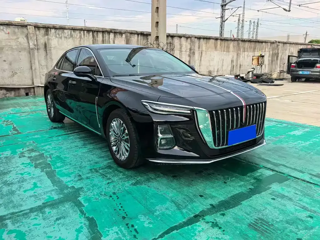 Hongqi H5 — фото 8